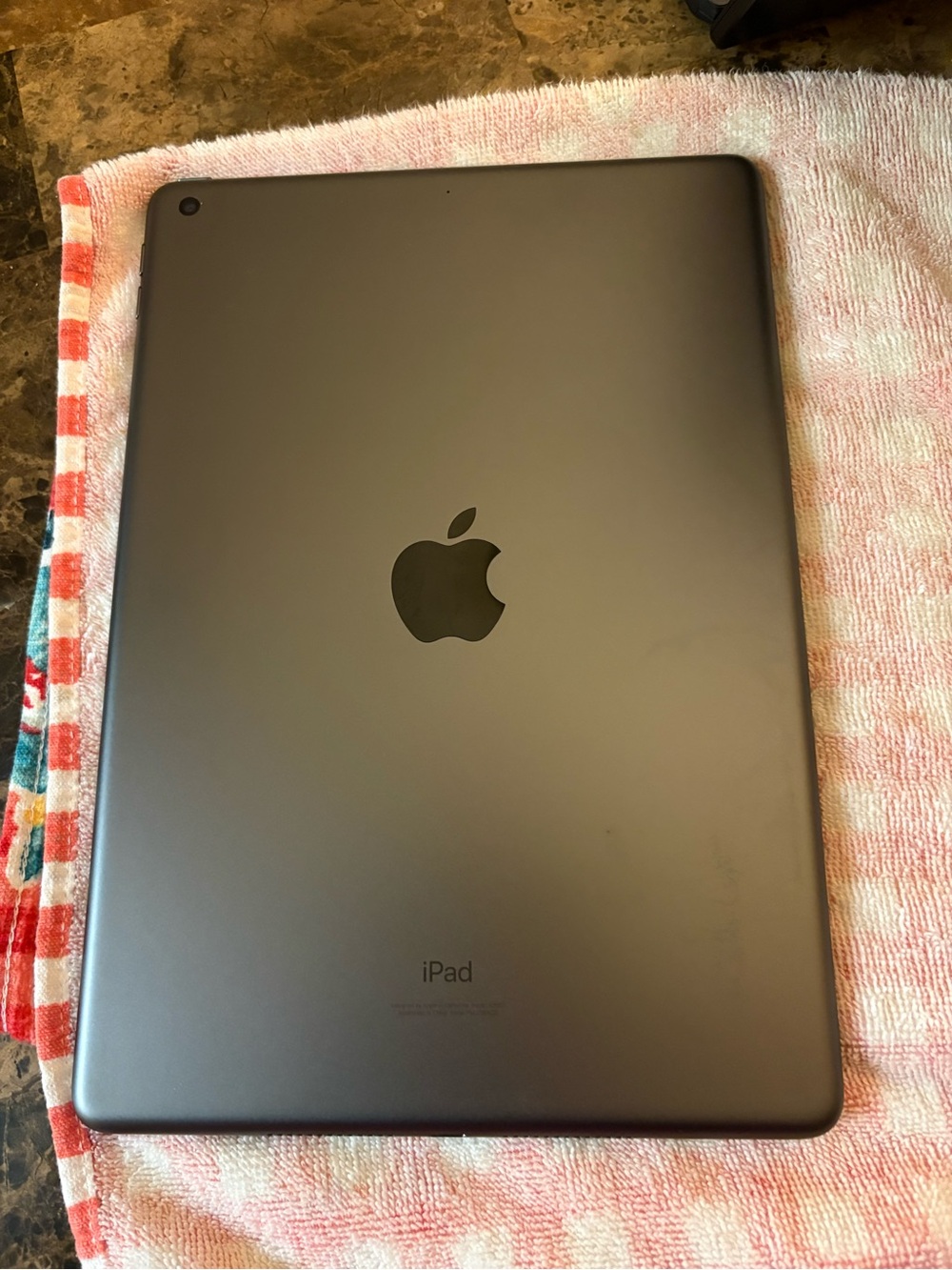 Apple iPad 9th Generation - Picture 2 of 8